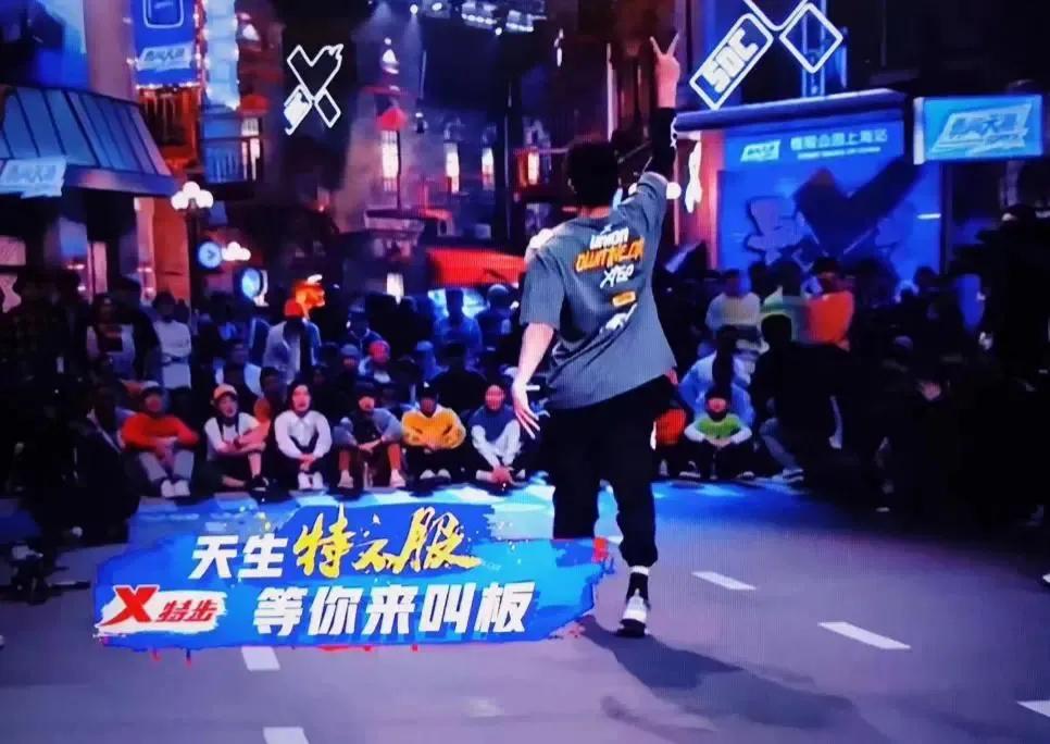 特步和nike有什么关系吗 (nike与特步对比)