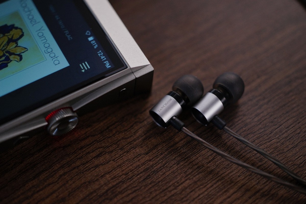 天使吉米谭雅评测：物美价廉百元级，解析力与宽松平衡