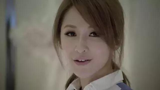 萧亚轩巅峰时期退圈,萧亚轩衰老