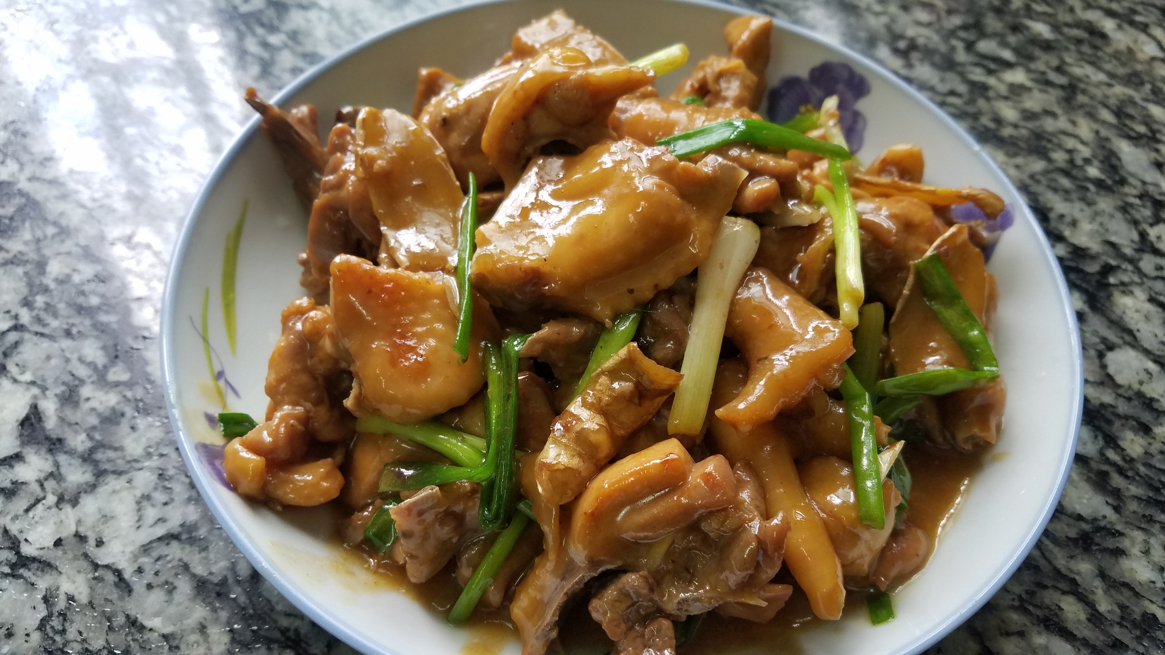 教你做香喷喷的泰式菠萝鸡肉炒饭,炒鸡肉怎么操作才香喷喷的