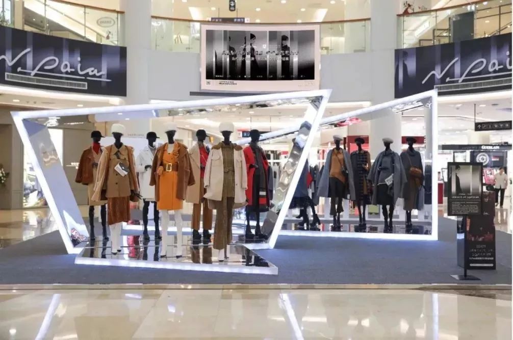 雅莹旗下四个品牌,与雅莹齐名的品牌