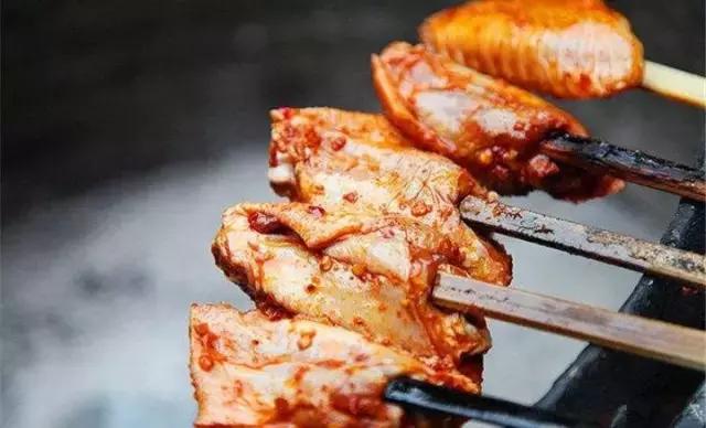 四川这座隐匿千年的古城,四川这座隐藏在喧闹中的千年古镇