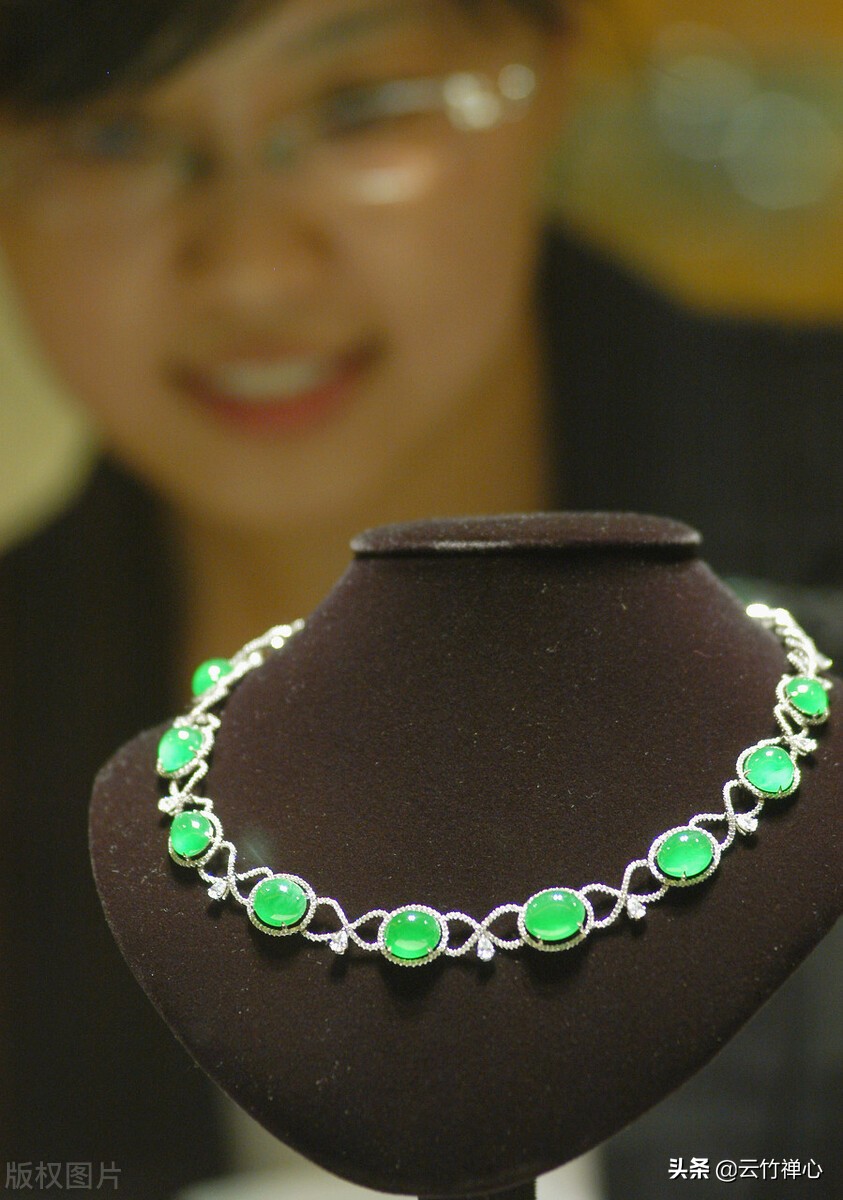 b+c货翡翠鉴别特征,染色翡翠是b货还是c货