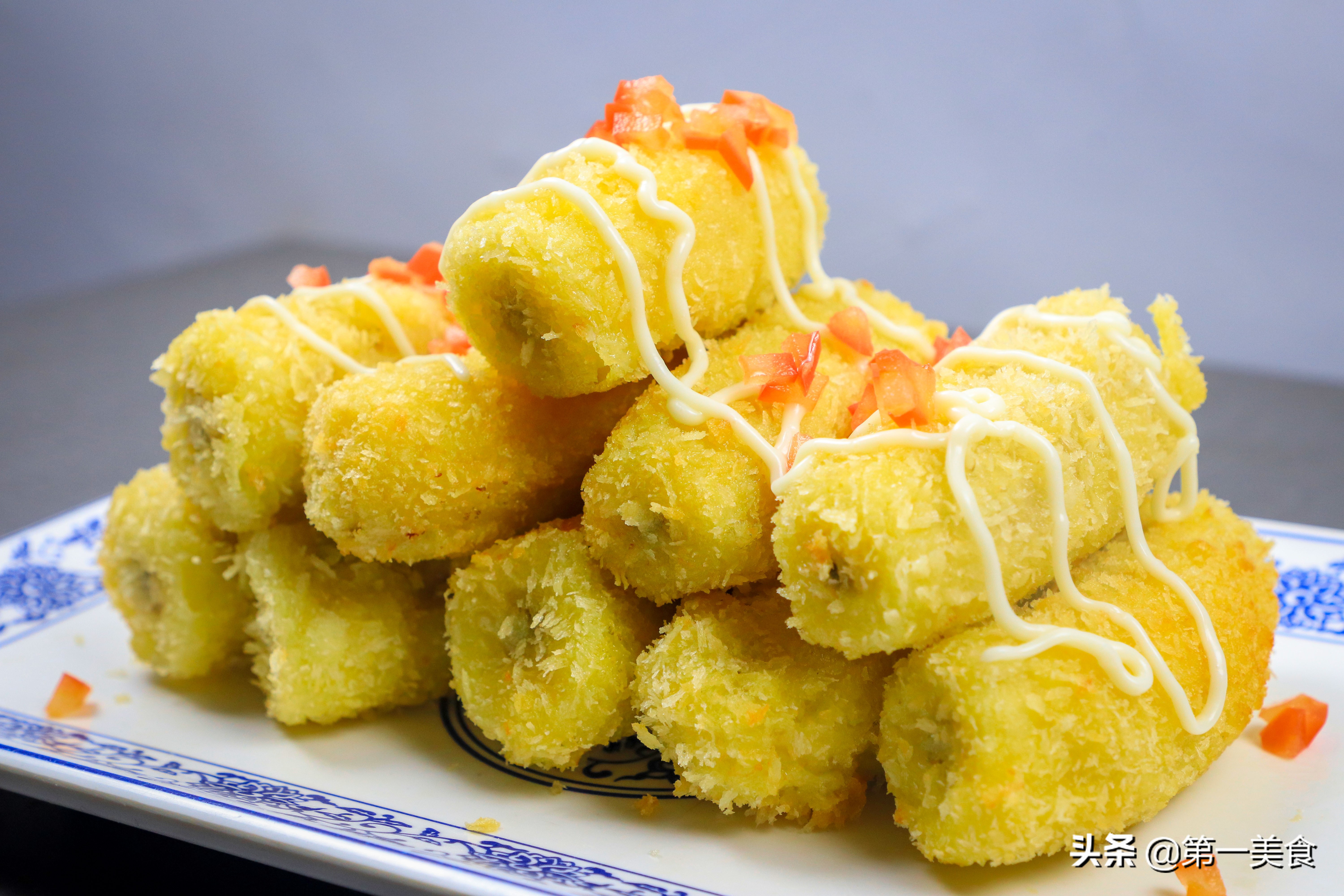 香蕉别再撕着吃了,香蕉别总扒皮直接吃