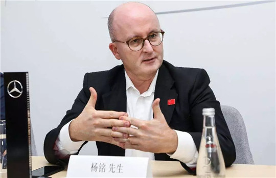 斯图加特青年门将,斯图加特人