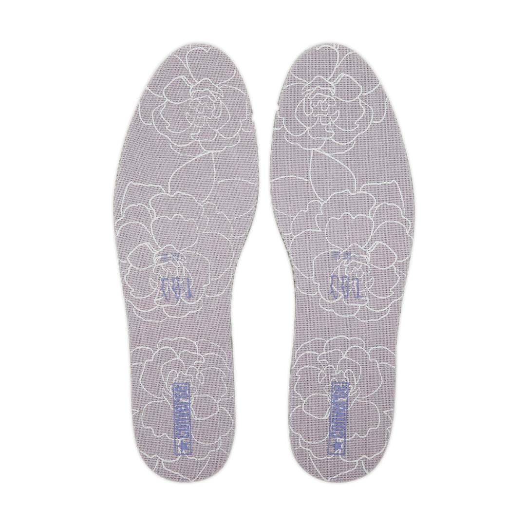 今年最流行的运动鞋款,今年女士秋冬流行什么运动鞋