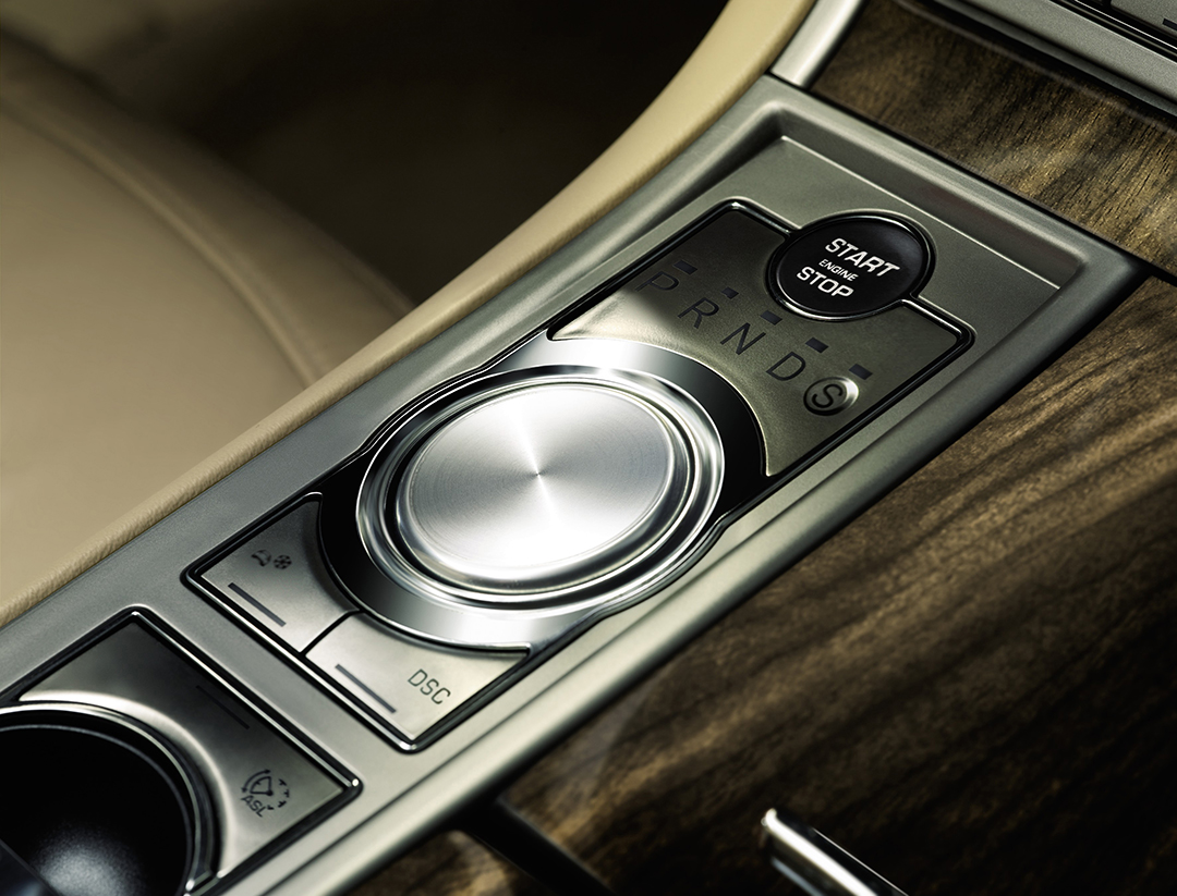 这几款中级车外形帅气动力十足,这四款中型车性价比较高值得入手