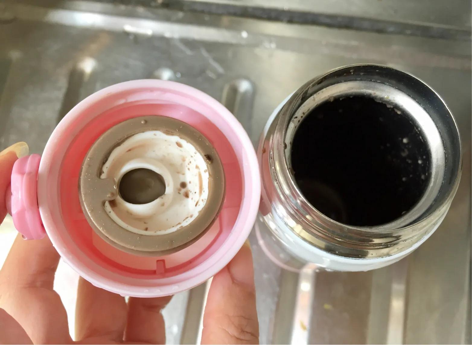 饭壶馊了有妙招，用它洗一洗，还你清新乾淨的饭壶⋯