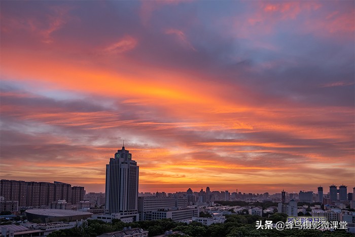 松下s1r与索尼a7r4买哪个好,松下微单s1r详细介绍