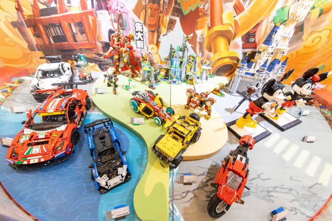 乐高新出的店铺,成都万象城乐高旗舰店