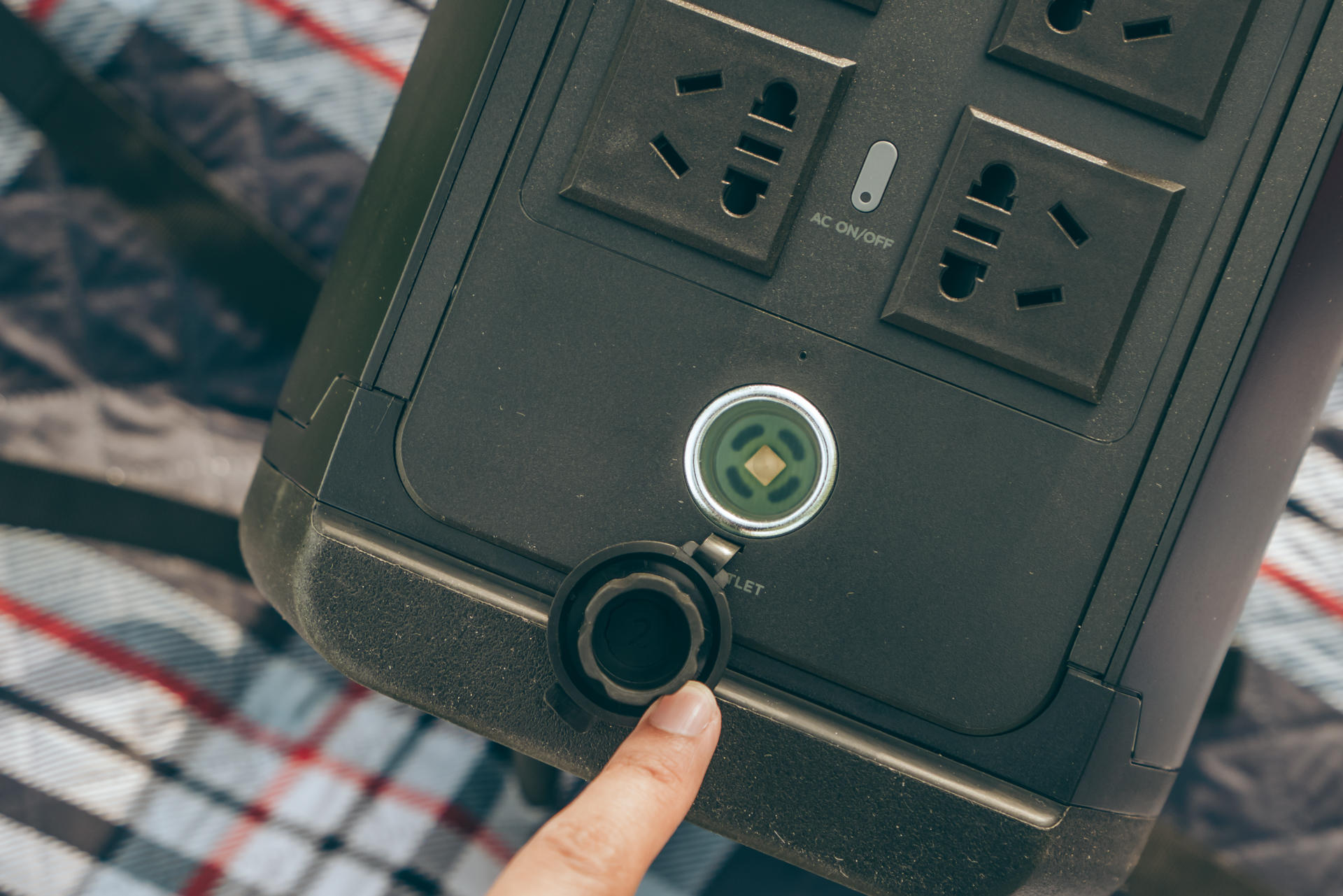 正浩户外电源的太阳能板有用吗,正浩户外电源与太阳能板