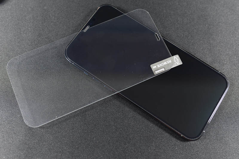 倍思iphone12钢化膜,iphone13promax钢化膜推荐