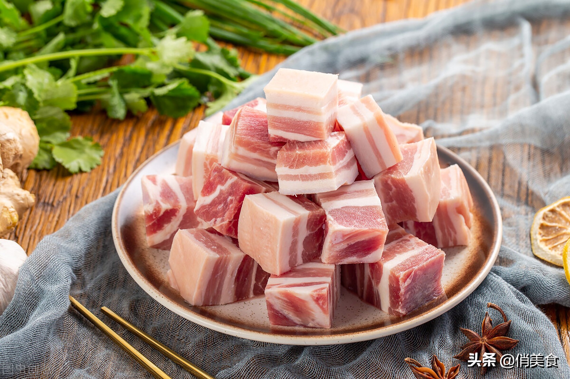 五花肉和上下肉的区别,五花肉上五花肉和下五花肉的区别