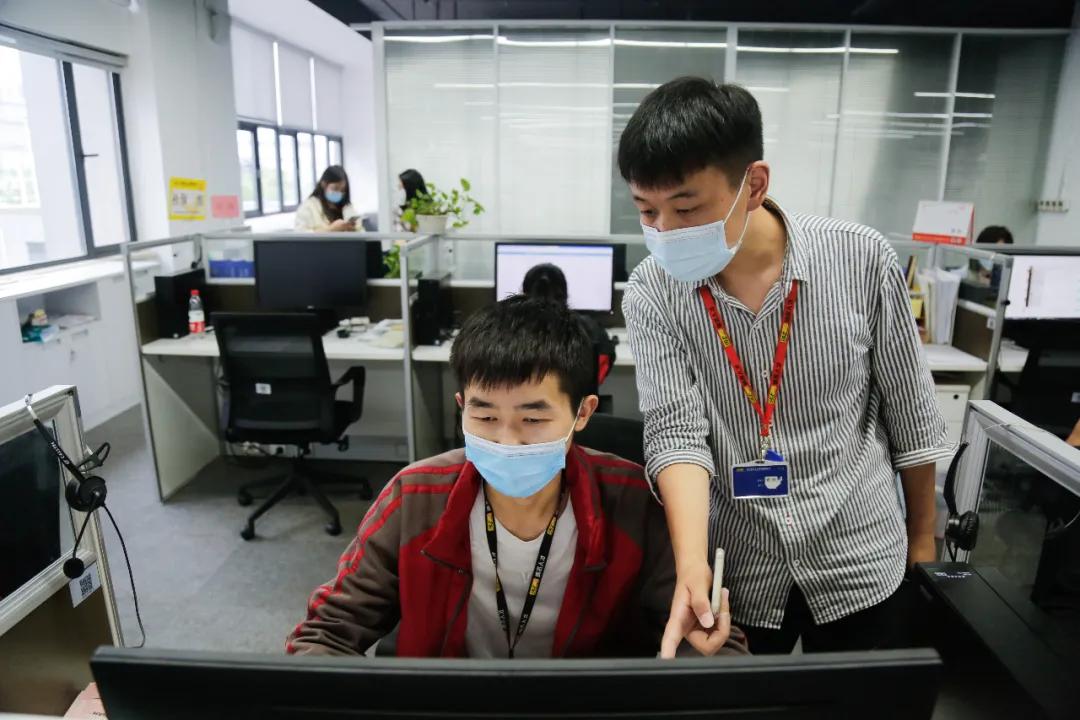 「我爱你，纳杰」乘风破浪勇于挑战