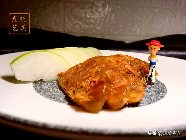 川味香肠，南方人该怎么吃，才不被辣晕了？