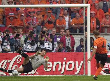 盘点点球大战进球瞬间,点球大战十大奇葩扑救