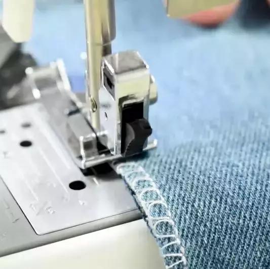 压脚线迹,隐藏线迹用什么压脚