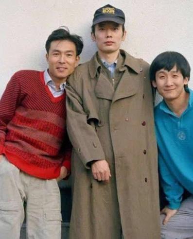 打擂梁朝伟，不输张国荣，被葛优崇拜，谢园是三十年前的天王巨星