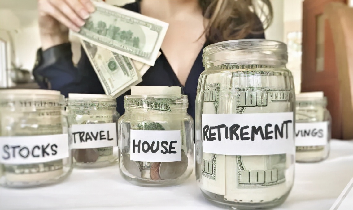 加州一男子为了省钱，花150美金买六旗年票狂吃七年免费餐