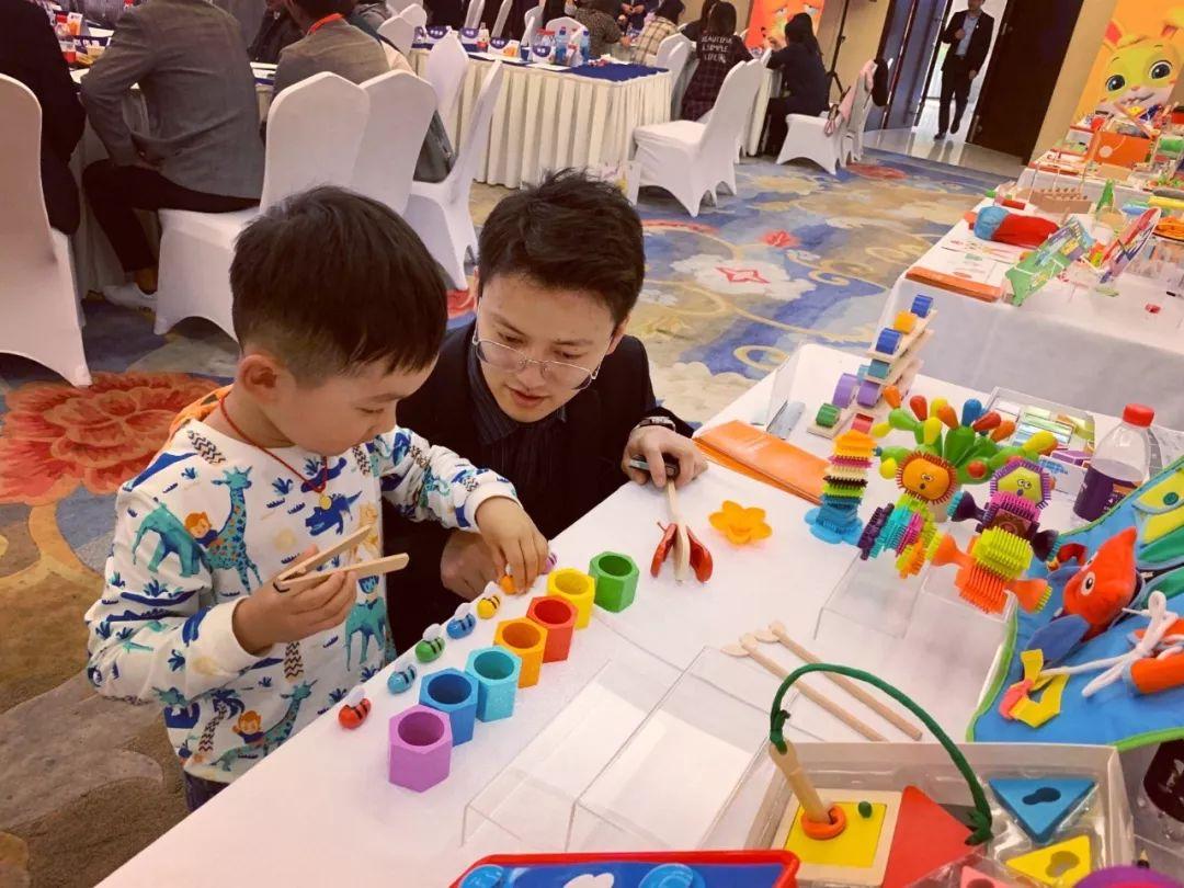 运动宝贝早教课程内容,运动宝贝早教收费多少