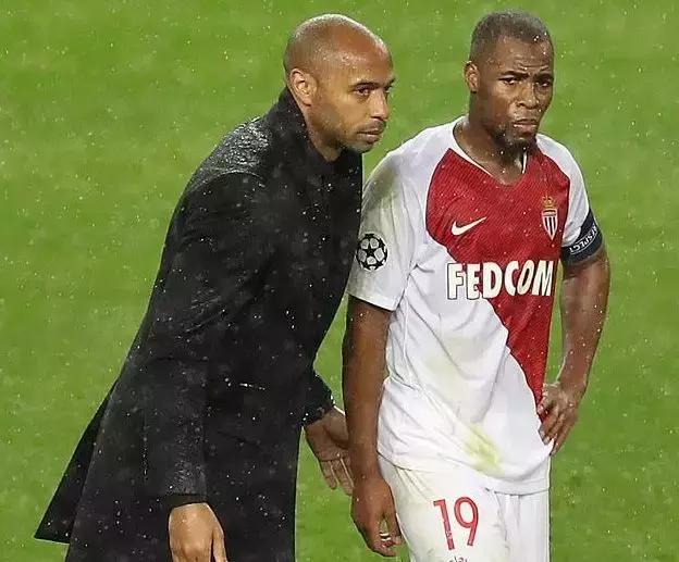 足球史上降级最大的球队,足坛十大惨败