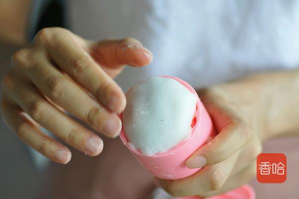 想吃冰皮月饼不用出门买,只要学会这些,在家就能做,看了你也会