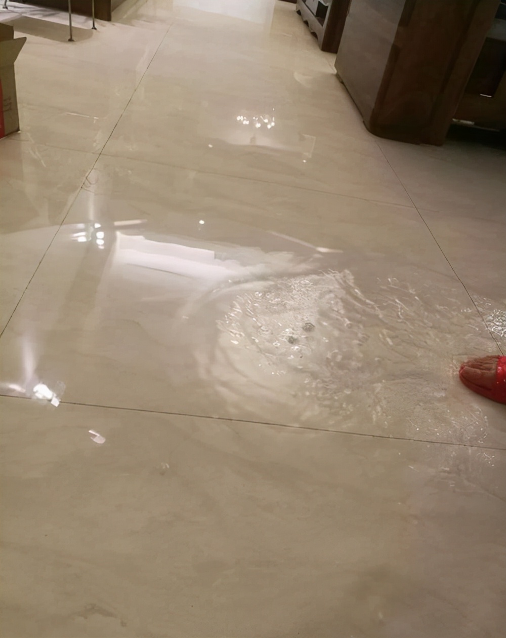 为了便宜的房子买了顶层,为了省钱买了顶楼的房子