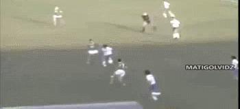 马拉多纳神奇技巧,马拉多纳十种最常用的足球技术