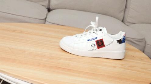 柳岩代言的运动鞋图片,柳岩代言的小白鞋