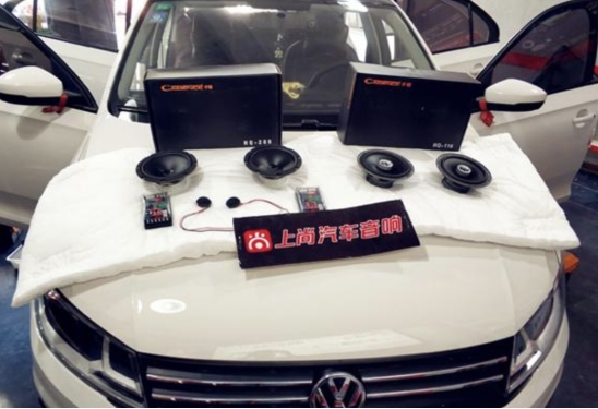 平民汽车音响升级,大众桑塔纳升级音响