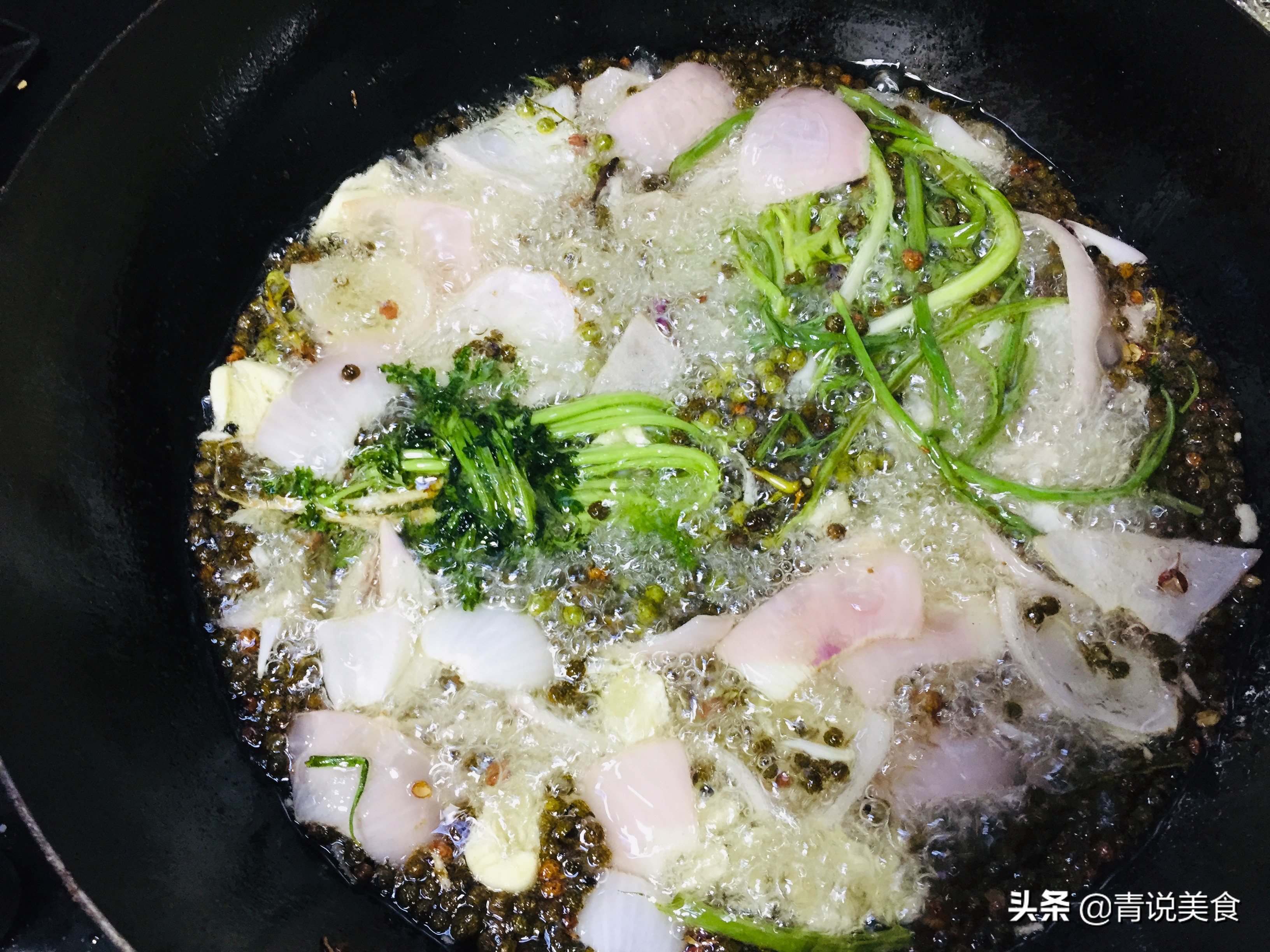 怎样做红油辣子更香,红油辣子怎么做才红