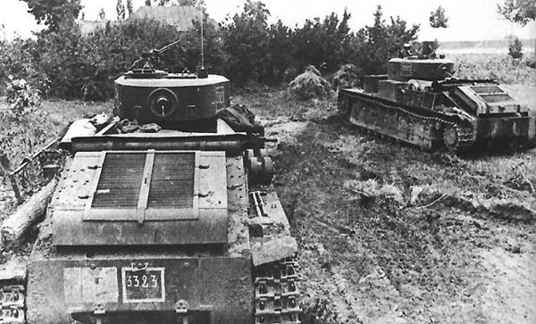 斯大林的铁拳坦克,斯大林4型重型坦克视频