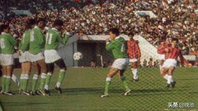 AC米兰队史今天：1989年12月17日埃瓦尼绝杀，首夺丰田杯，13图