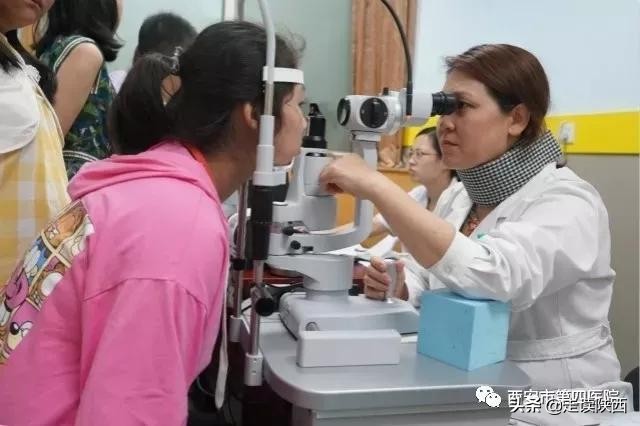 从生死营救到“*拍偷**照”，发生在西安四院的这些场景，温暖了2019