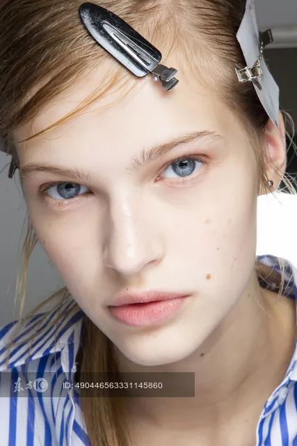 EIGSHOW丨鞠婧祎、李艺彤的仙女春夏妆容能让你美出新高度！