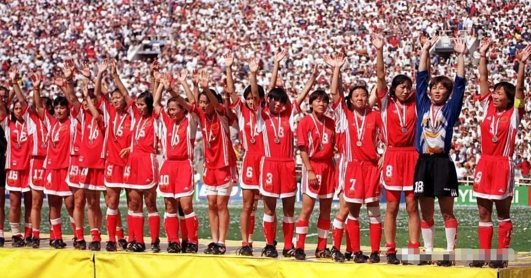 3-3！孙雯接班人踢疯了，25分钟连入3球，追平对手挽回尊严