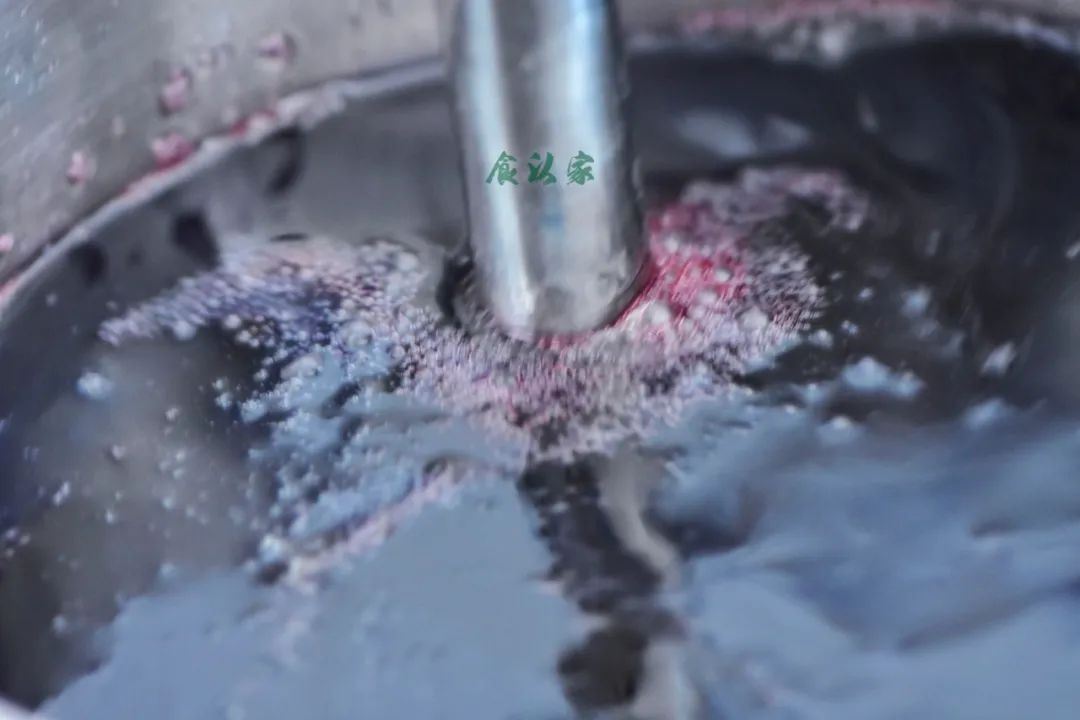 紫草老油皂的功效,健康洗衣皂推荐