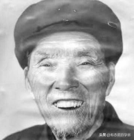 1982年，兰州军区来了个老人，政委肖华亲自迎接：没想到你还活着