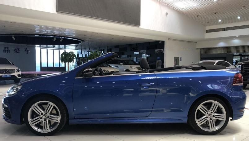 大众稀有敞篷高尔夫R，限量400台，车长4米重1.6吨