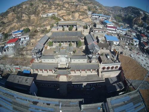 隐藏在大山里的小城市,江苏宜兴与世隔绝的江南小镇