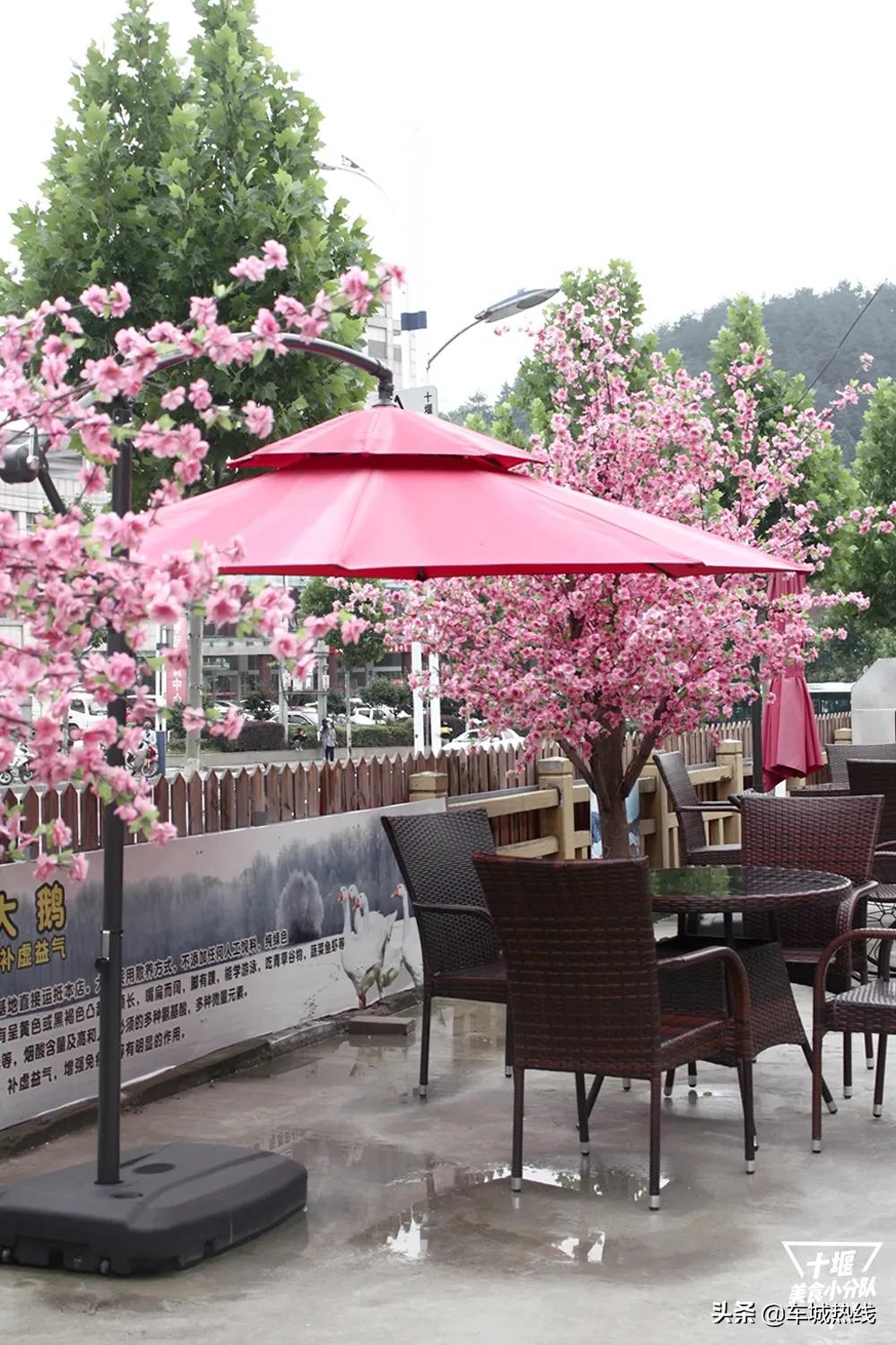 十堰东北铁锅炖哪家最好吃,十堰铁锅炖菜