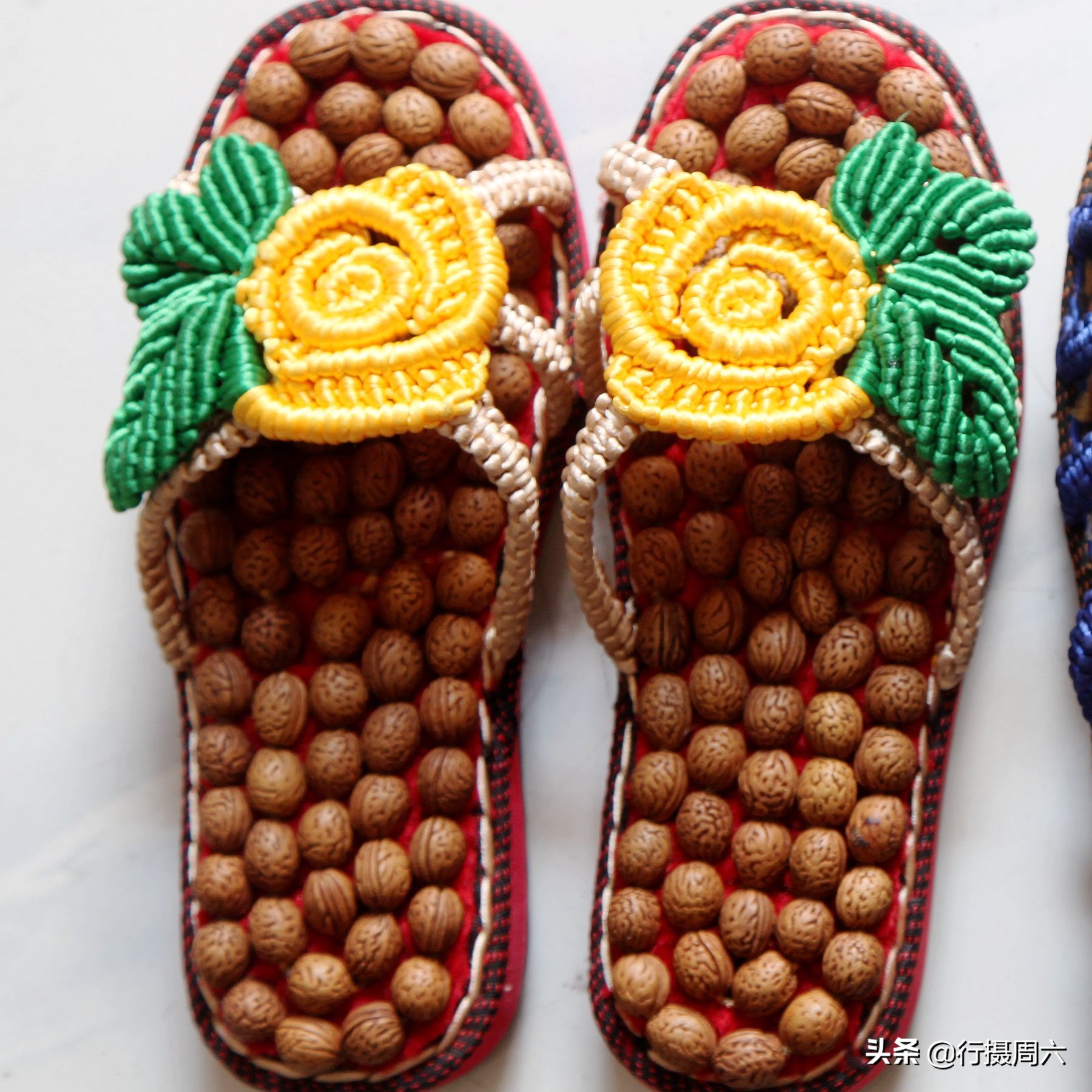 野桃核拖鞋怎么做,怎样做桃核拖鞋