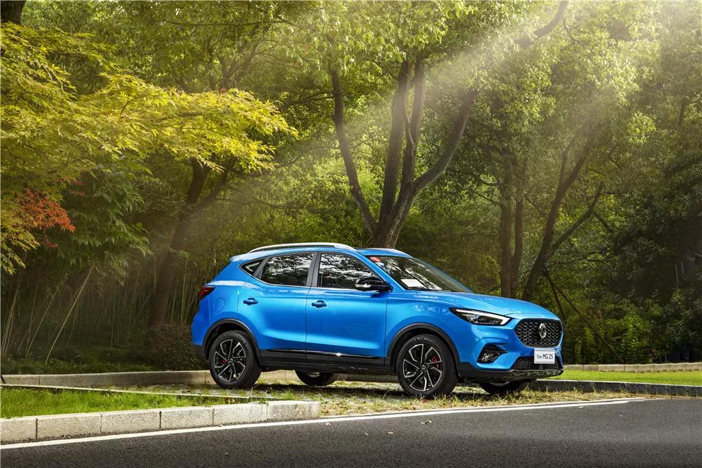 名爵zs潮流互联网suv7.38万起,全款一万左右12年名爵suv自动挡