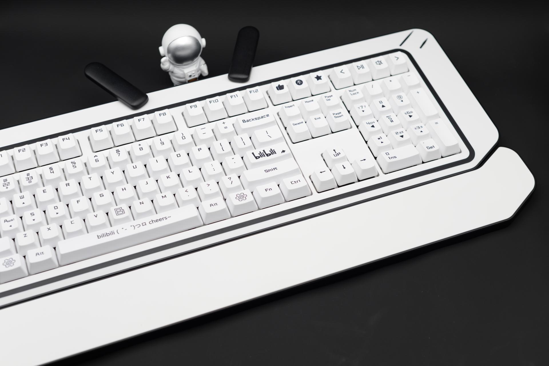 ikbc机械键盘红轴与akko红轴,ikbc樱桃轴机械键盘推荐