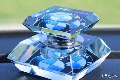 夏天汽车被太阳暴晒会怎么样,汽车夏天在阳光下暴晒会有问题吗