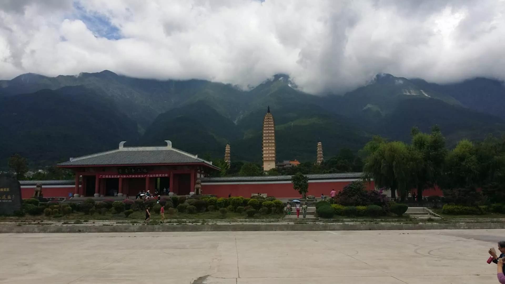 暑假带孩子去云南旅游攻略路线图,暑假去云南旅游怎么玩