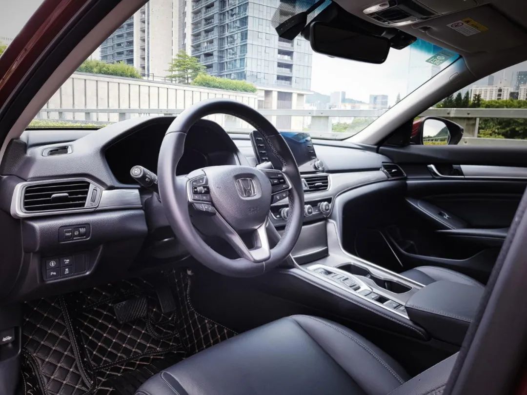 销量最好的混动中型车，为什么是雅阁？