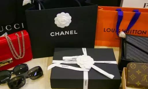 揭秘网购黑幕,造假暴利大案