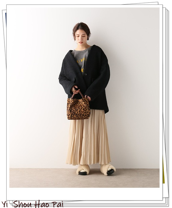 适合40岁女人的百搭大衣,白羊绒大衣穿搭40岁女士气质穿搭