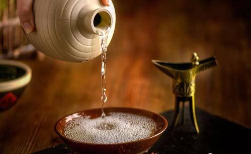 5种好喝又不贵的白酒,5款最值得买的纯粮白酒